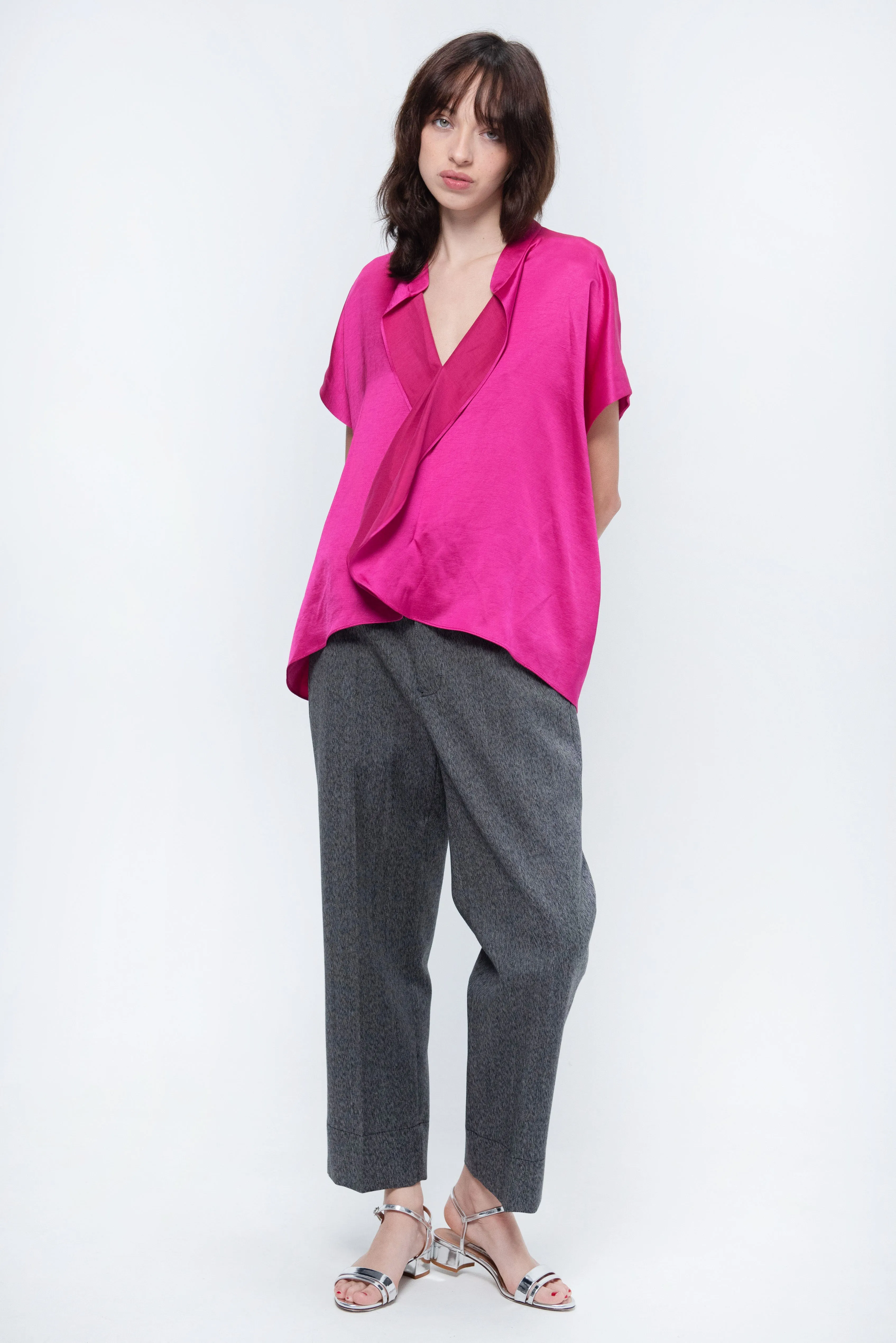 Kick Pleat Exclusive Fin Gaban Shirt