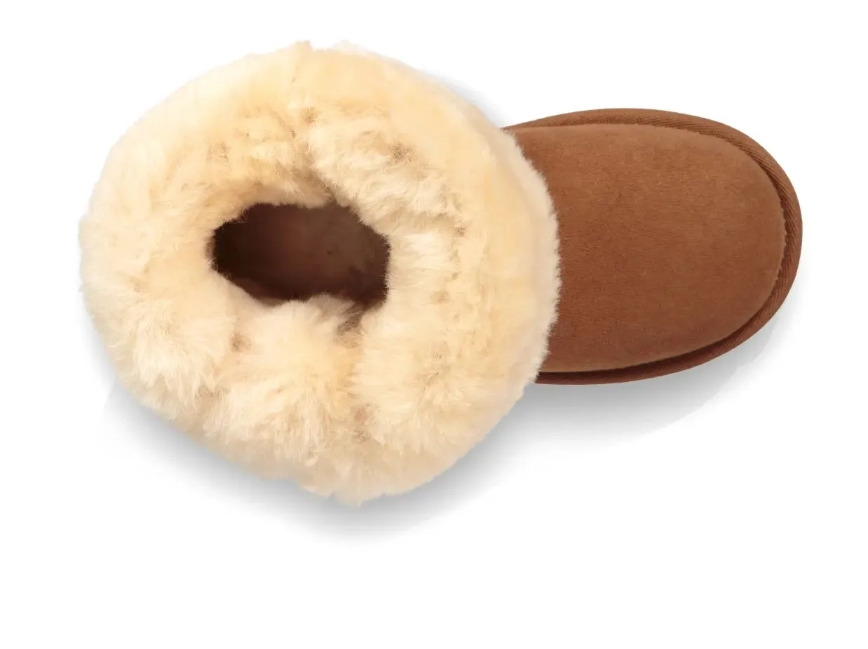 Kids’ UGG Bailey Button II – Cozy Sheepskin Boot with Versatile Style