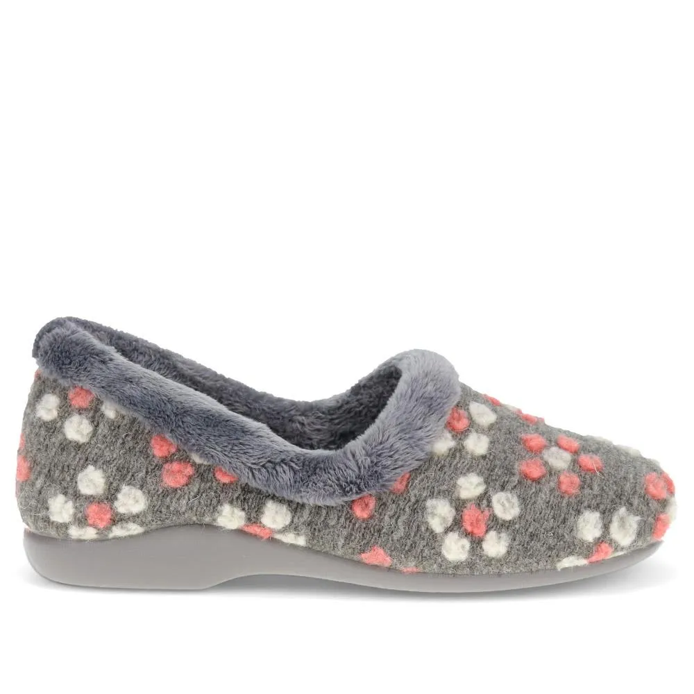 Lightweight Full Slippers - KOY40001 / 325 990